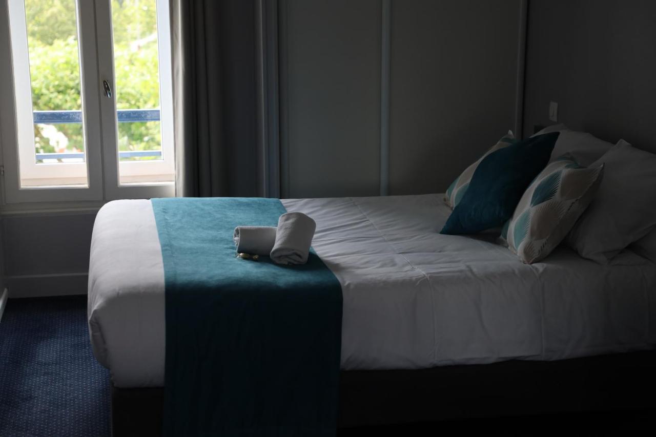 Un Hotel Sur Le Port La Rochelle  Exteriör bild