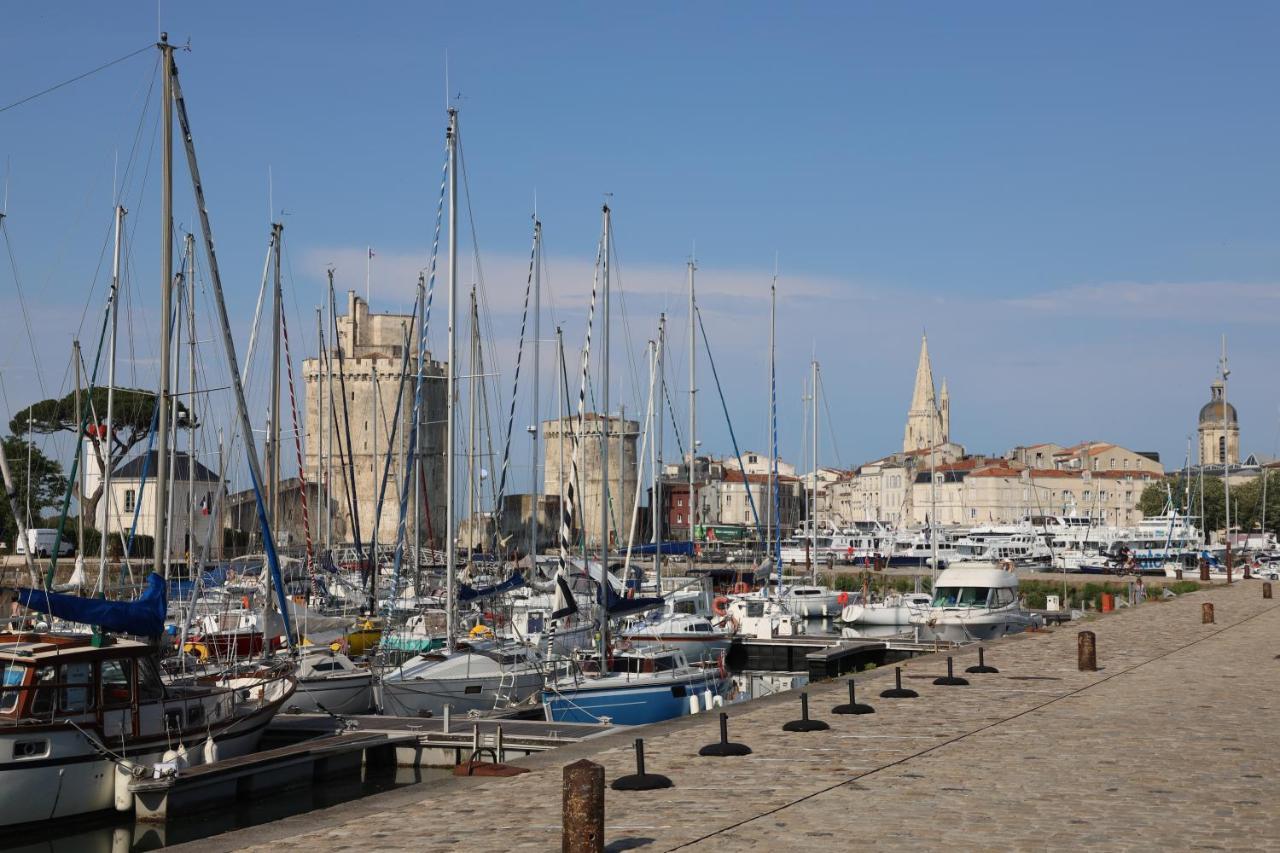 Un Hotel Sur Le Port La Rochelle  Exteriör bild