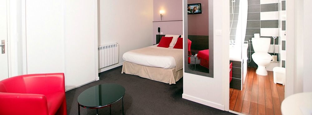 Un Hotel Sur Le Port La Rochelle  Exteriör bild